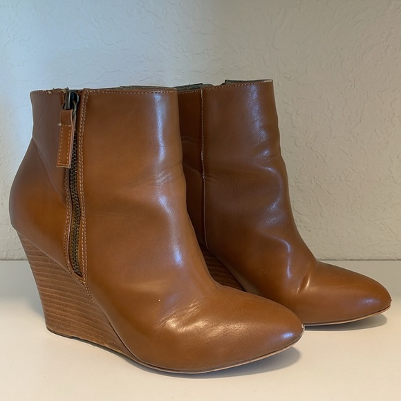 LOFT wedge boots ✨ - Picture 4 of 9